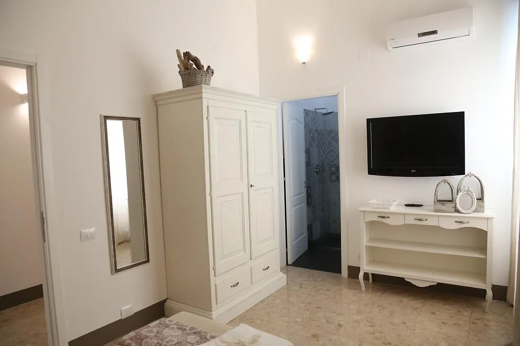 **  Dimi House Bed & Breakfast Lecce Italy